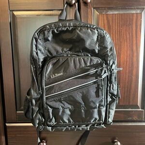 L.L. Bean Men's Super Deluxe Black Backpack